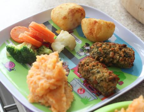 Meat Free Roast Dinner Challenge With Aunt Bessies