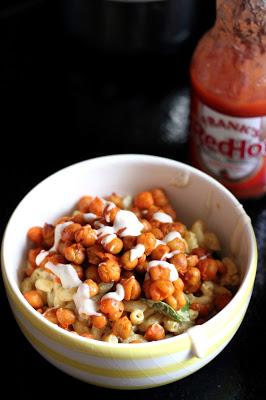 Macaroni and Cheeze with Buffalo Chickpeas