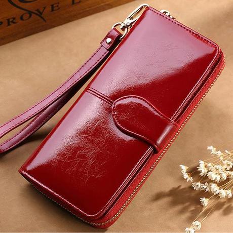 red women’s wallet