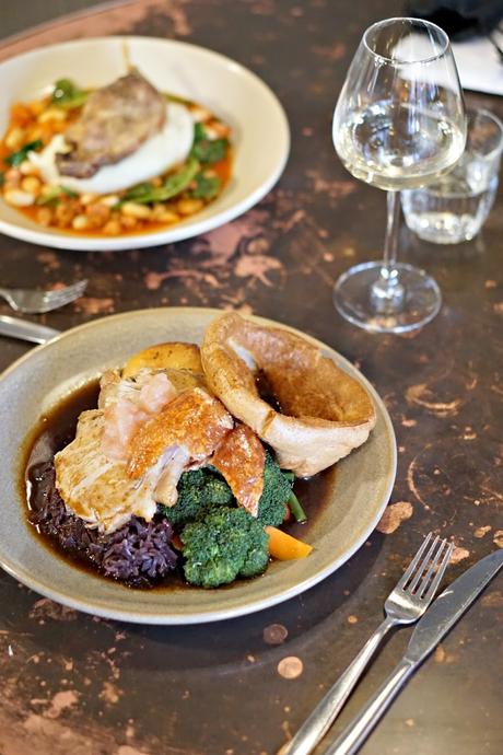 Sunday lunch at the Wheatsheaf, Farnham