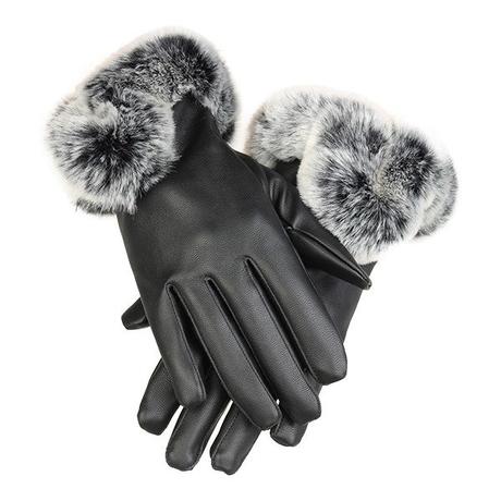 Black winter gloves