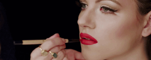 5 Makeup “Mistakes” You Never Realized Are Making You Look Older!