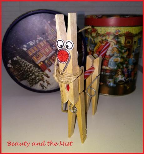 DIY: Christmas Crafts With Clothespins