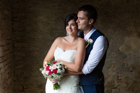 Villa Catignano Siena Wedding Photography bride and groom in beautiful light