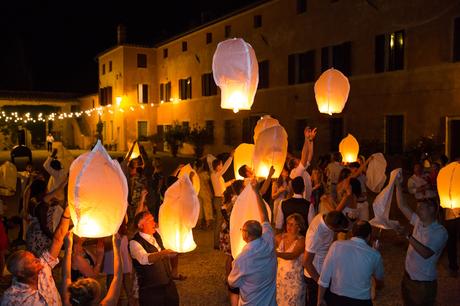 Villa Catignano Siena Wedding Photography paper lanterns