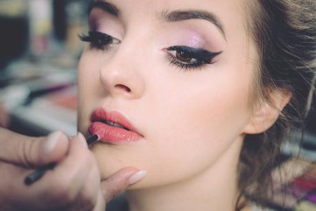 5 Tips For Hiring A Makeup Artist For Your Wedding