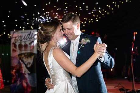 York Wedding photographers first dance