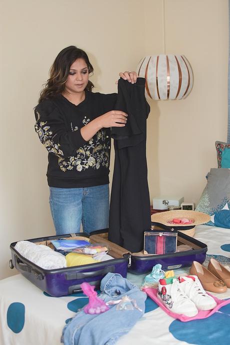 what to pack in your carry on, seven days of packing, holiday travel, packing hack, what to bring to a tropical getaway, holiday travelling, myriad musings, jeans, lbd, saumya 
