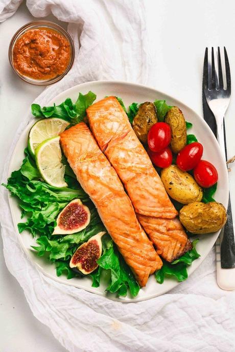 Grilled salmon with Goan Recheado Masala +Microwaved new potatoes + Green salad