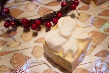 HAVE A VERY MERRY BATH WITH LUSH | THE FOURTH DAY OF BLOGMAS