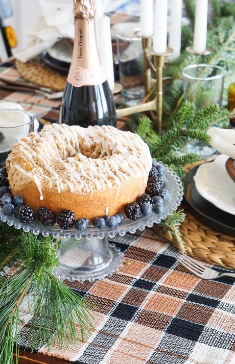 A Perfectly Plaid Holiday Table