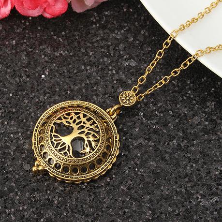 antique vintage necklaces