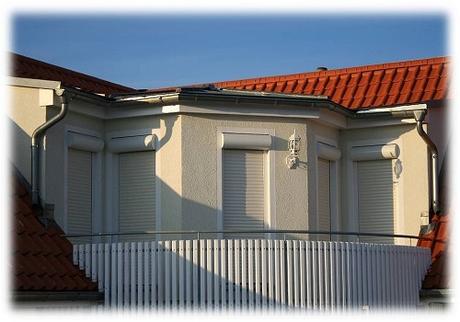 7 Great Benefits of Installing Roller Style Shutters for your Home