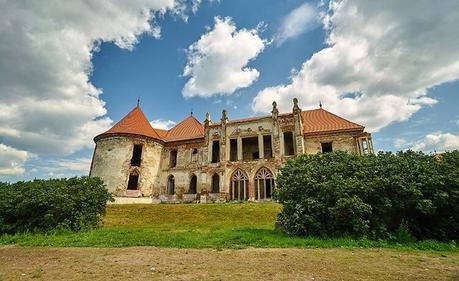 13 of the Best Castles in Romania that Should not be Missed!
