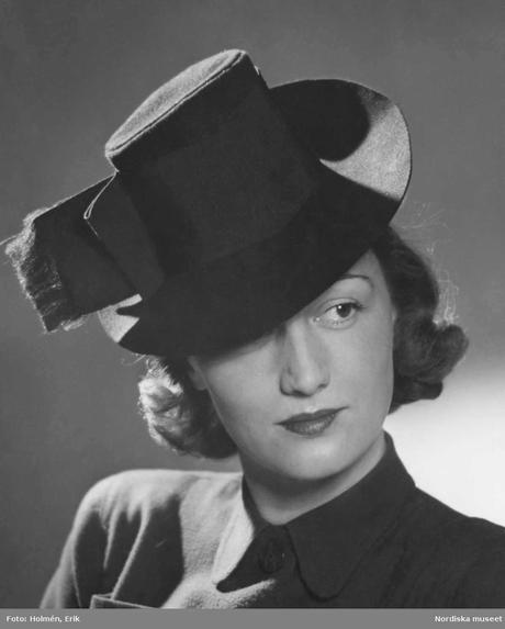 1941 ladies riding hat 1941 ladies riding hat