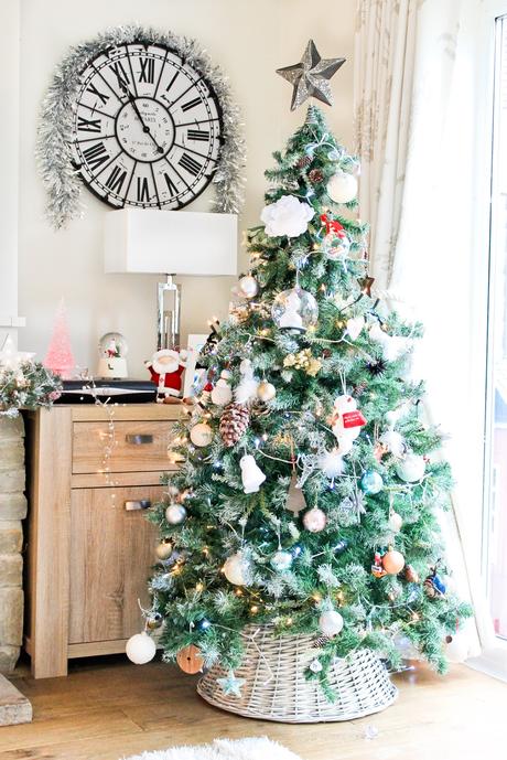 scandi christmas tree, christmas home decor tour, wicker christmas tree skirt