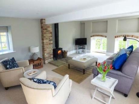 Now Celebrate Christmas With Luxuries With Sykes Cottages!