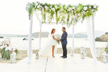 romantic-elegant-wedding-on-the-beach-14