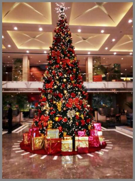 Christmas Tree, The Leela Ambience, Gurugram 