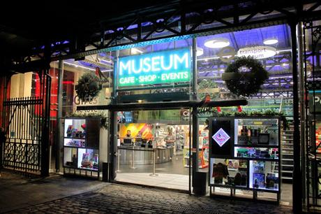 Last One! The Final #London #Christmas Shopping Guide 2017: London Transport Museum Shop @ltmuseumshop ‏