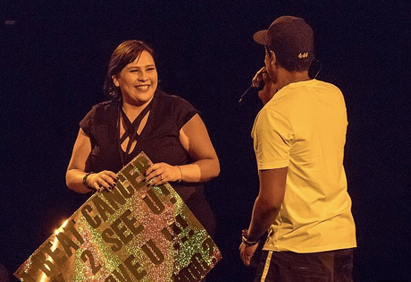Jay-Z Brings Cancer Survivor On Stage During 4:44 Tour Stop