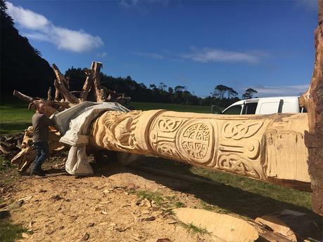 chainsaw carving