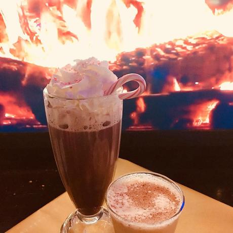 The Jolliest Holiday Pop-Up Bars in Chicago Holiday Pop-Up Bars Chicago