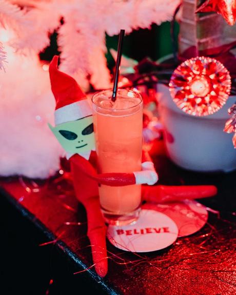 The Jolliest Holiday Pop-Up Bars in Chicago Holiday Pop-Up Bars Chicago