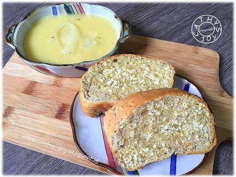 Wholemeal Chia Seeds Garlic Bread (水合折疊法)