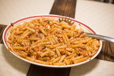 New twist on a traditional favorite. Check out this easy pasta dish for the holidays! 