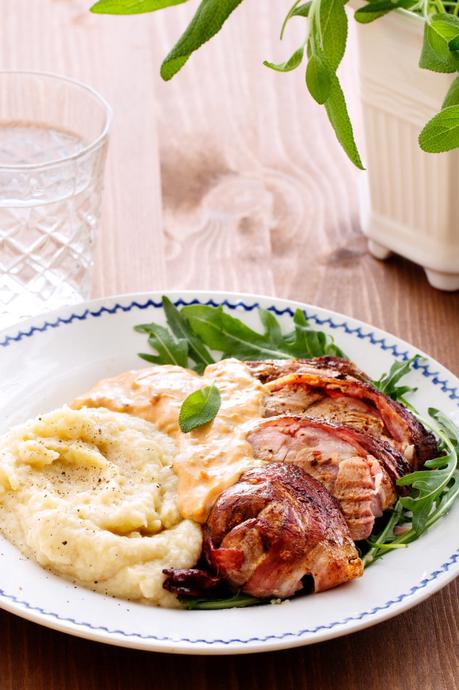 Keto bacon-wrapped tenderloin with roasted garlic mash