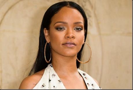 Rihanna – Standing strong in the face of a family tragedy