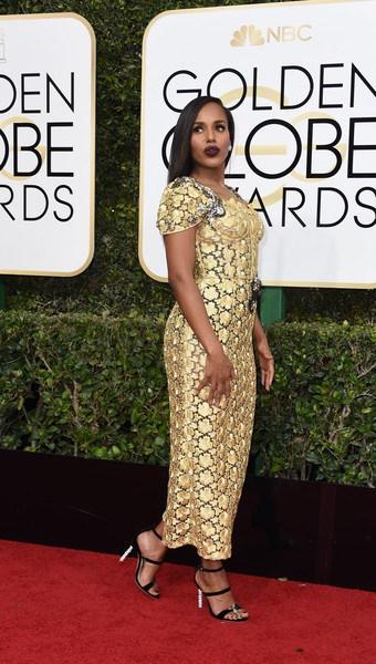 Halle Berry & Gal Gadot Announced As Presenters At 2018 Golden Globes