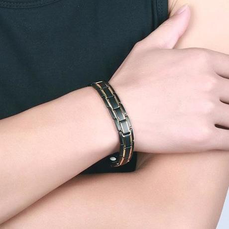 How Should Fashionable Mens Bracelets Fit? mens magnetic bracelet