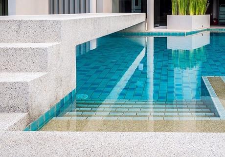 7 Questions to Ask about a Fiberglass Pool Warranty
