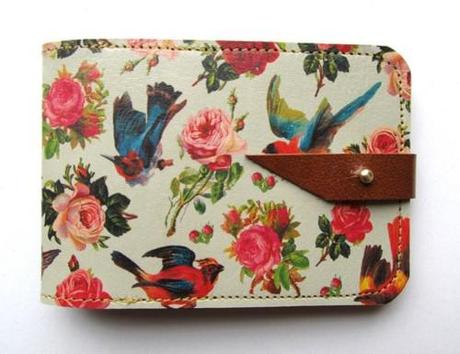 Wishlist: Love this vintage inspired card case from Indie...