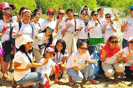 Coastal Cleanup with WWF-Philippines