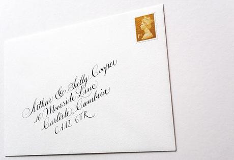 posting wedding invites UK advice (1)