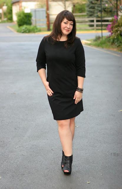 Friday - Black is my Mood and my Dress