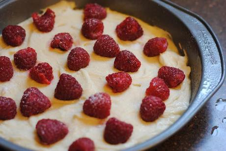 Sunday breakfast: Raspberry Buttermilk Cake