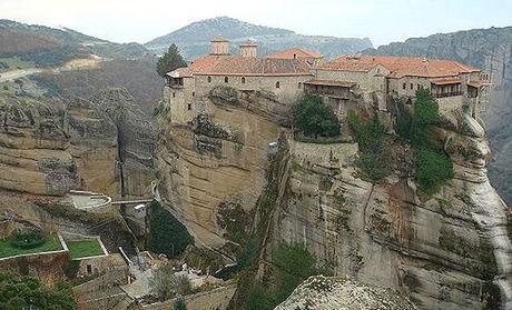 11 Of The Most Incredible Cliff Buildings