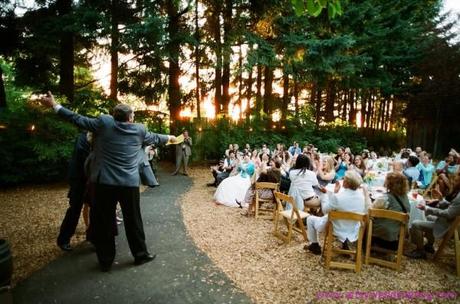 Intimate Gathering Wedding to Feel Relaxed