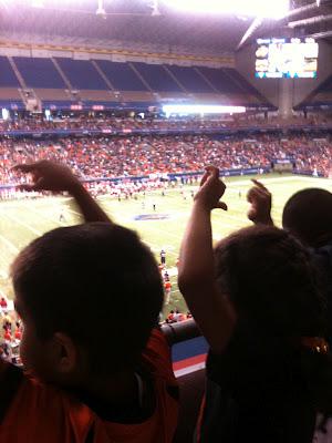 5 Reasons Families Benefit from UTSA Season Tickets