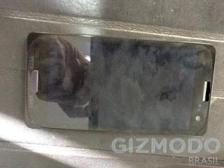 Allegedly Photographs The Samsung Galaxy S III Back Circulating