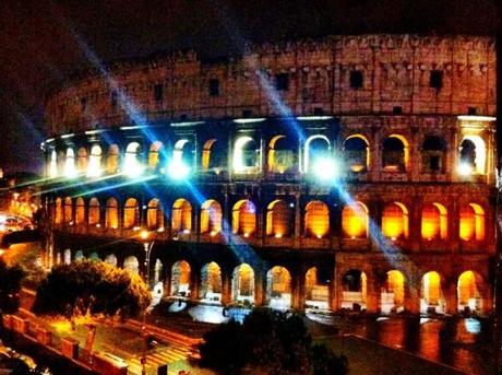 rome coliseum pictures night