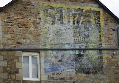 Ghost signs (70): Yffiniac