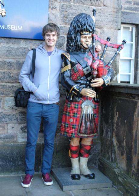 what-to-see-in-edinburgh-tartan