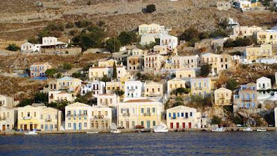 5 Reasons To Visit the Greek Islands