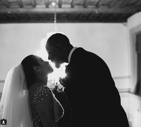 [Pics!] Brian McKnight Married His Longtime GF On NYE