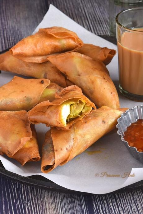 Avocado Egg Samosa / Roll